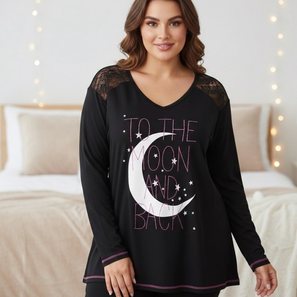 torrid Tops - 3/$22🩶 Torrid Long Sleeve Sleep Tee To The Moon & Back Lace Shoulder Plus Sz 3X